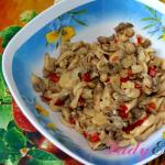 Палочка-выручалочка — салат с маринованными грибами